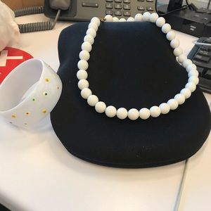 Necklace and bracelet set